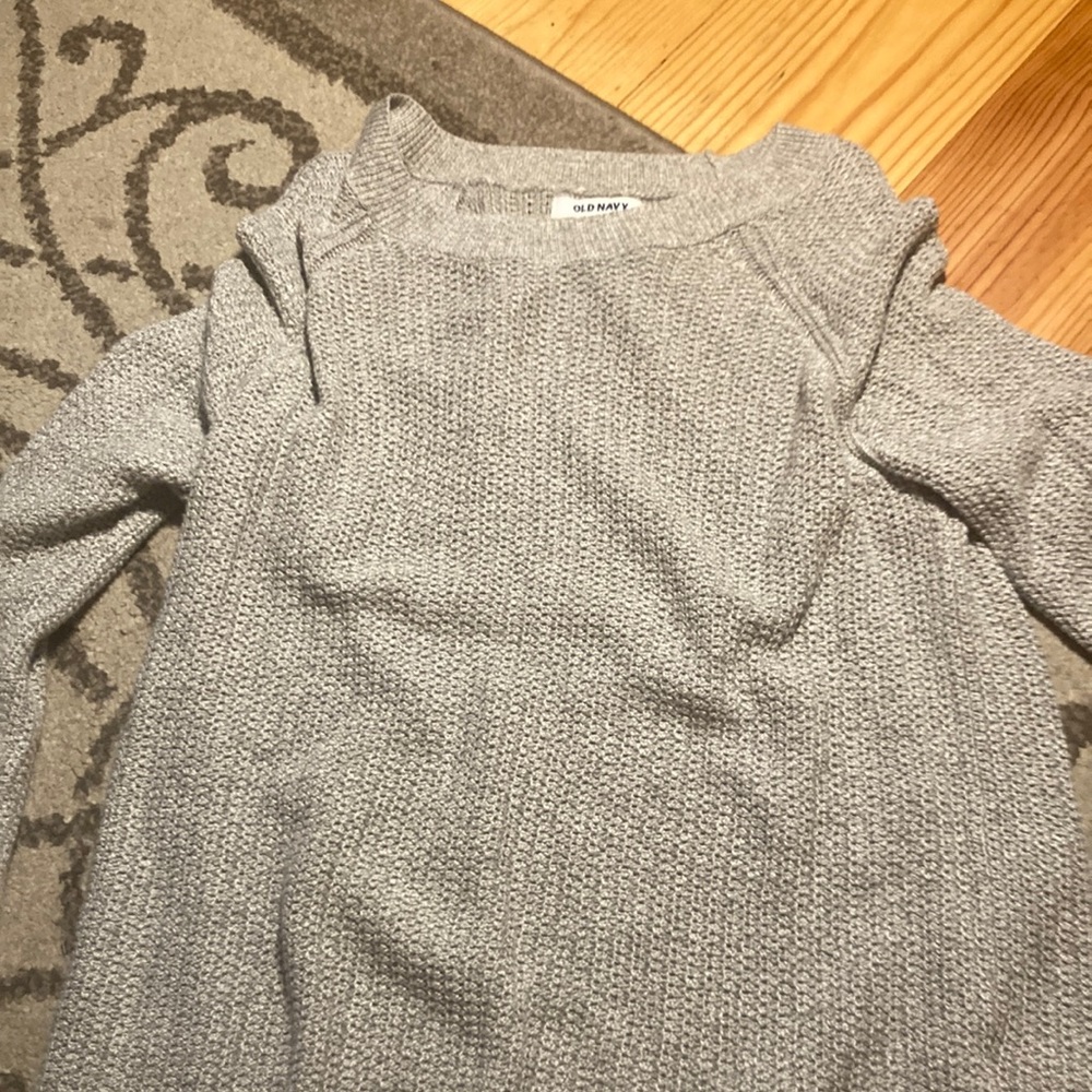 Gray sweater size M